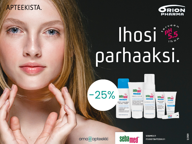 Nuori tyttö, kenellä hyvin heleä iho pitää kiinni kasvoistaan. Ihosi parhaaksi Sebamed Clear Face tuotteet -25% elokuun ajan