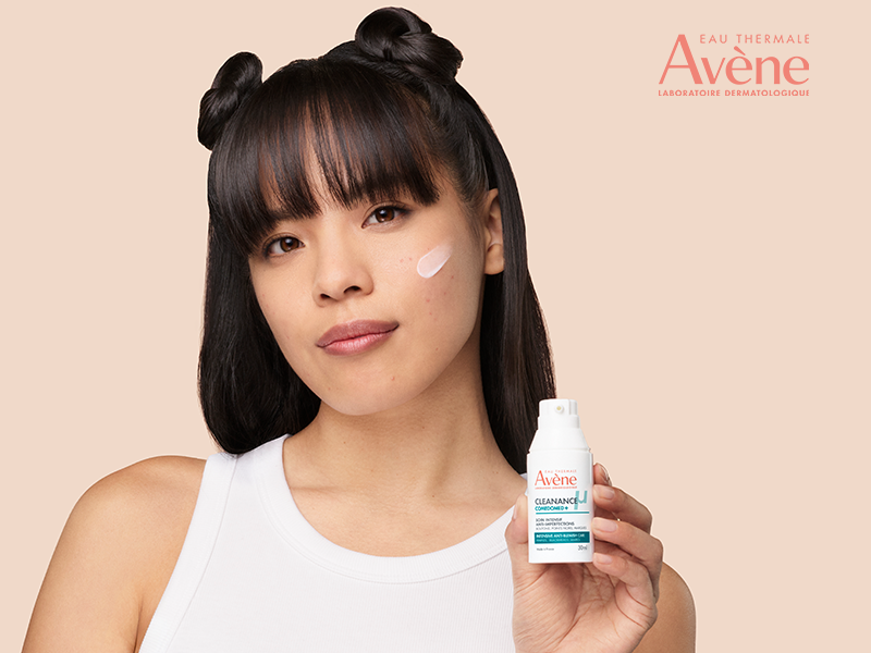 Tyt&ouml;ll&auml; k&auml;dess&auml;&auml;n avenen clenance comedomed seerumi